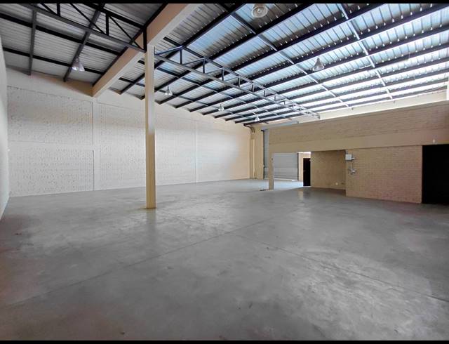 395M² WAREHOUSE TO LET IN POMONA